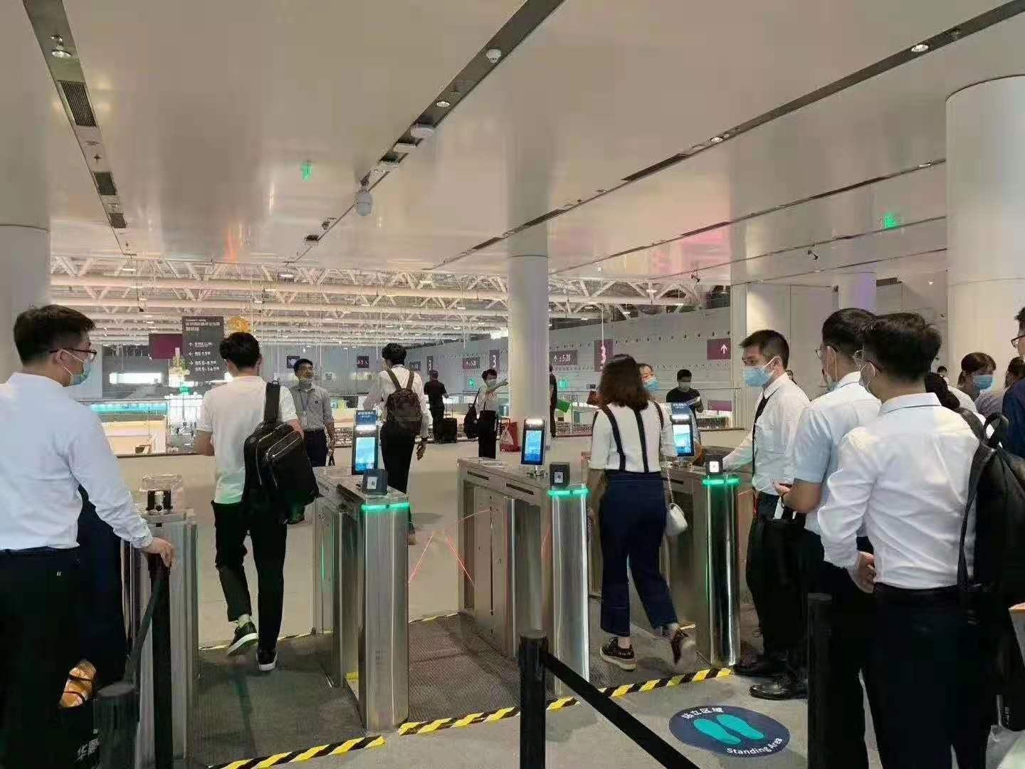 寫字樓人臉識別通道管理系統(tǒng)